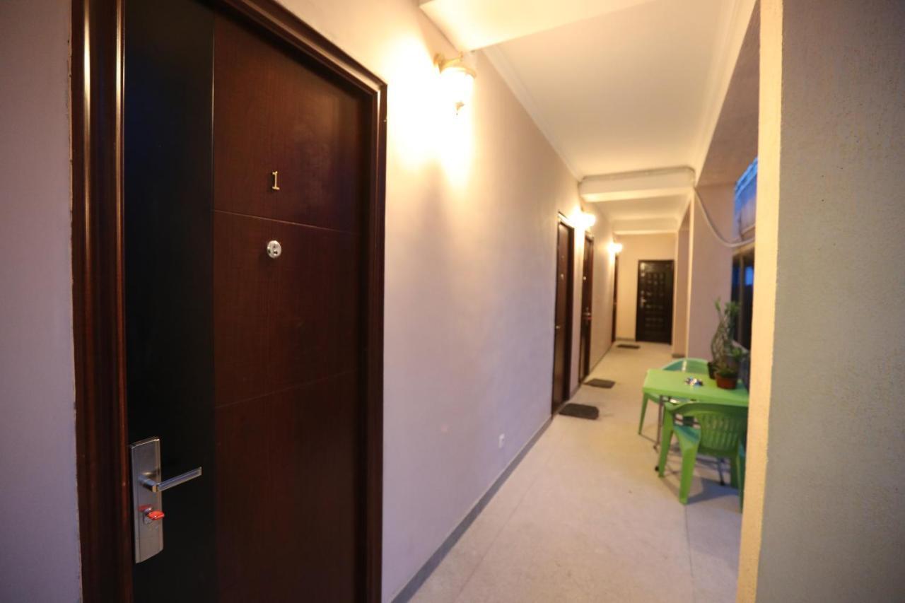 Hotel Caucase Tiflis Exterior foto